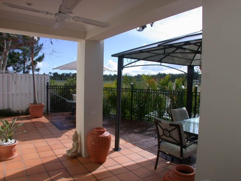 70/60 Caseys Road, Hope Island QLD 4212