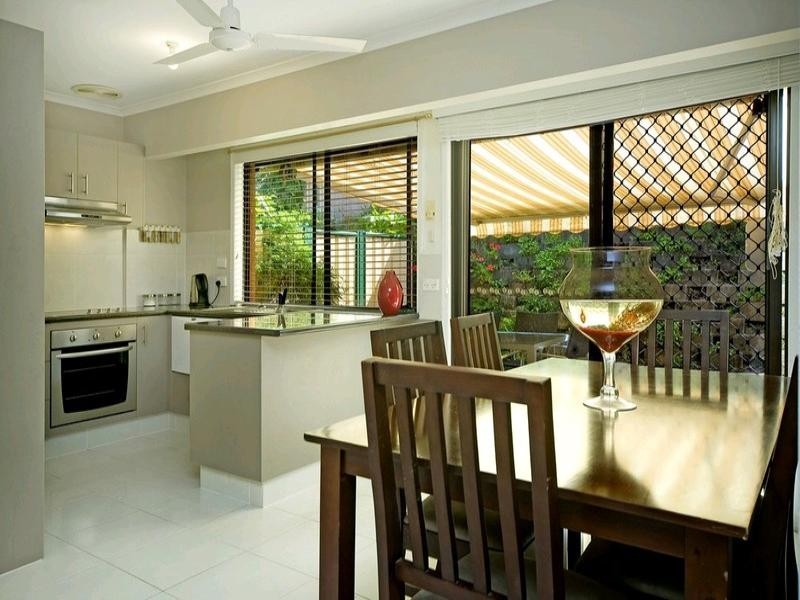 22/11-15 Lindfield Road, Helensvale QLD 4212