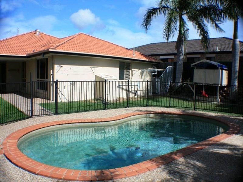 5 Greensborough Crescent, Parkwood QLD 4214