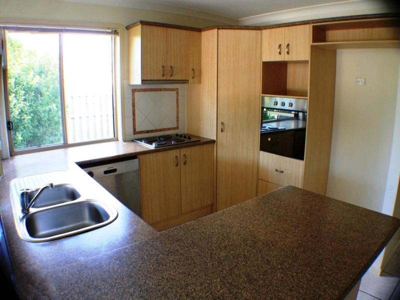 5 Greensborough Crescent, Parkwood QLD 4214