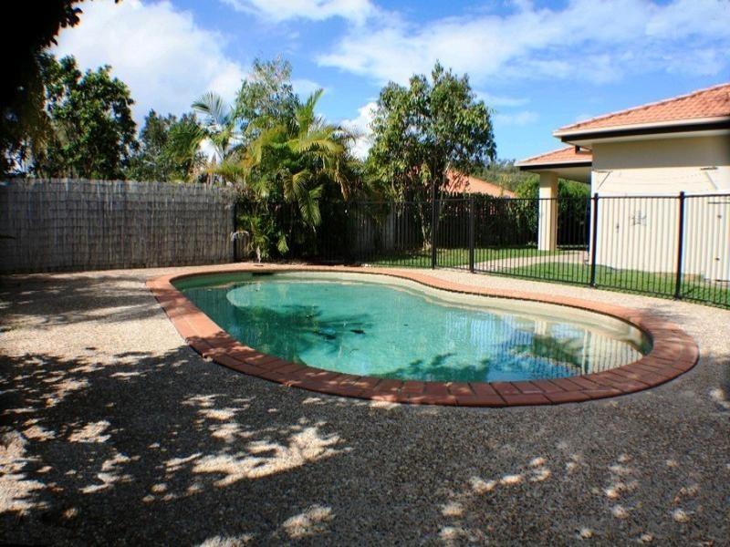 5 Greensborough Crescent, Parkwood QLD 4214