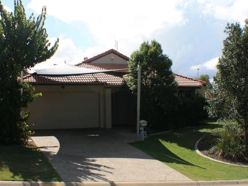 5 Greensborough Crescent, Parkwood QLD 4214