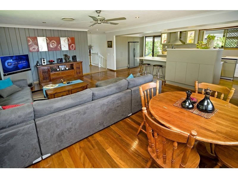 115 Discovery Drive, Helensvale QLD 4212