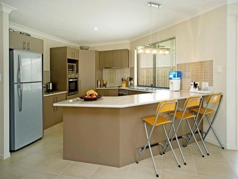 12 Hawkesbury Avenue, Pacific Pines QLD 4211