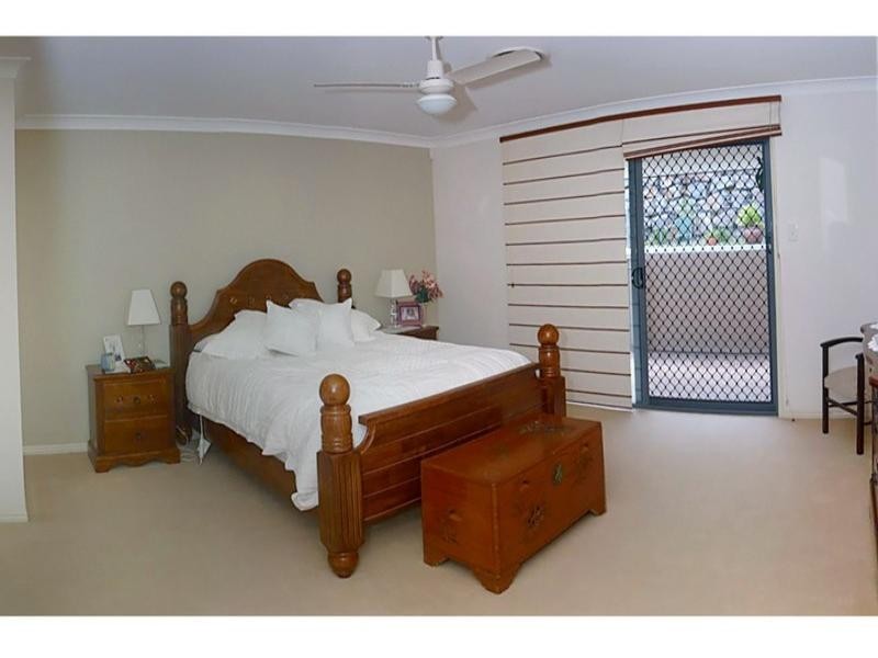 11 Augustus Street, Pacific Pines QLD 4211