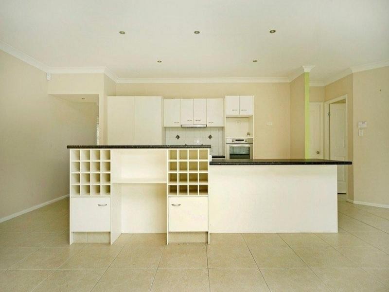 12 Roberts Drive, Maudsland QLD 4210