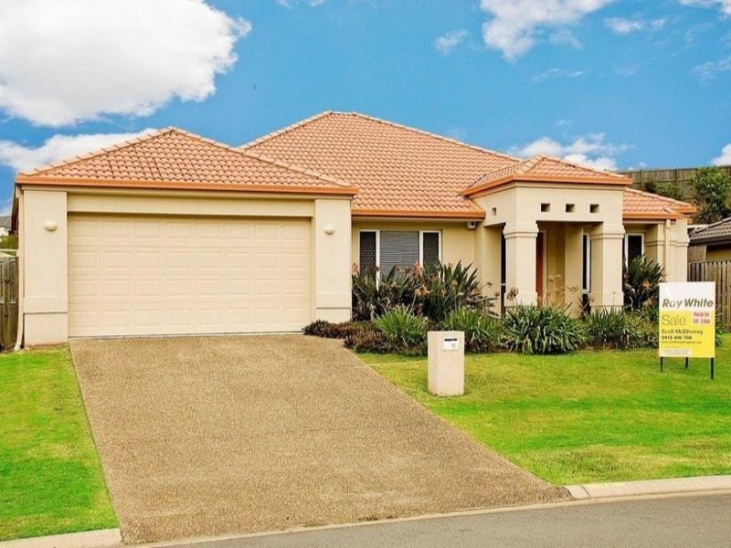 12 Roberts Drive, Maudsland QLD 4210