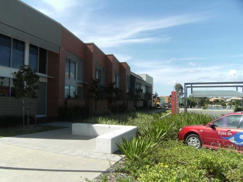 10 Little Blue Lane, Varsity Lakes QLD 4227