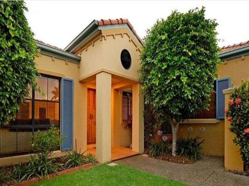 3293 Palladian Drive, Hope Island QLD 4212