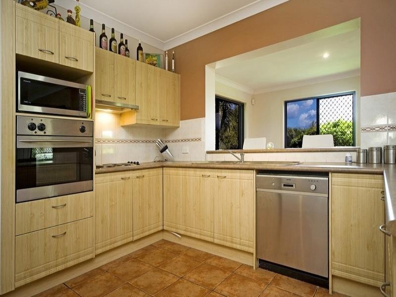 10 O’Brien Court, Arundel QLD 4214