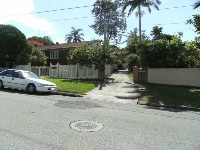 63 Eugaree Street, Southport QLD 4215