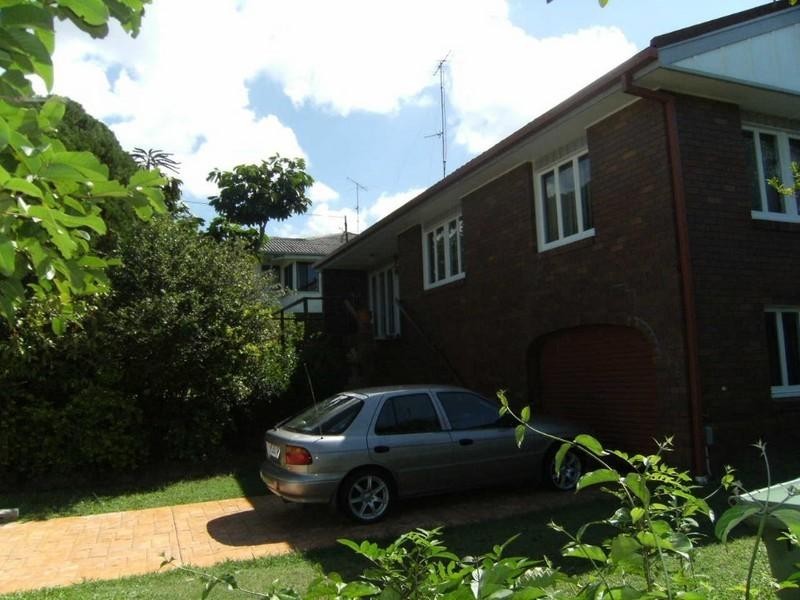 63 Eugaree Street, Southport QLD 4215