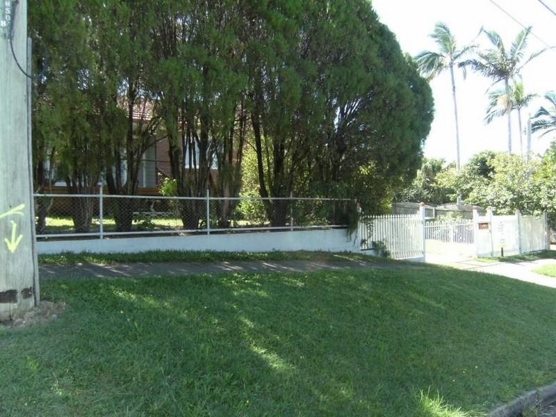 63 Eugaree Street, Southport QLD 4215