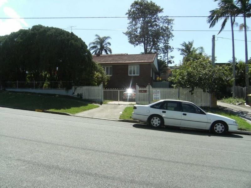 63 Eugaree Street, Southport QLD 4215