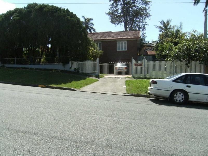 63 Eugaree Street, Southport QLD 4215