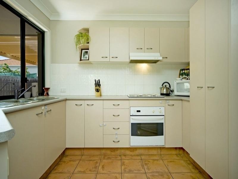 36 Marble Arch Place, Arundel QLD 4214