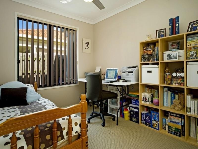 36 Marble Arch Place, Arundel QLD 4214