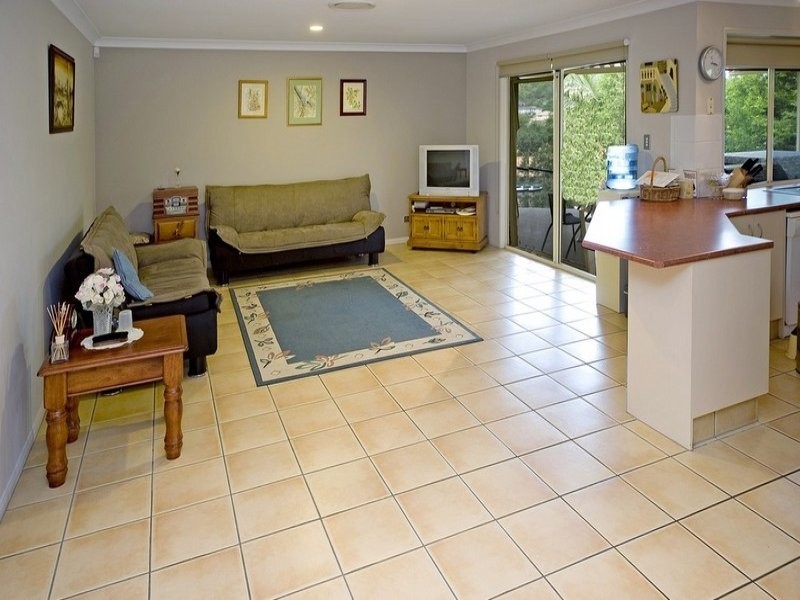19 Kite Circuit, Arundel QLD 4214
