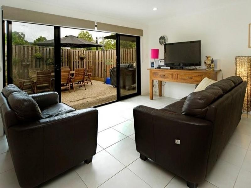 2 Currawong Crescent, Upper Coomera QLD 4209