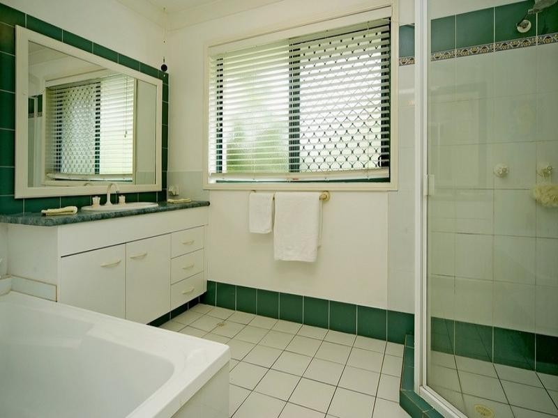 3/2 Pappas Way, Carrara QLD 4211