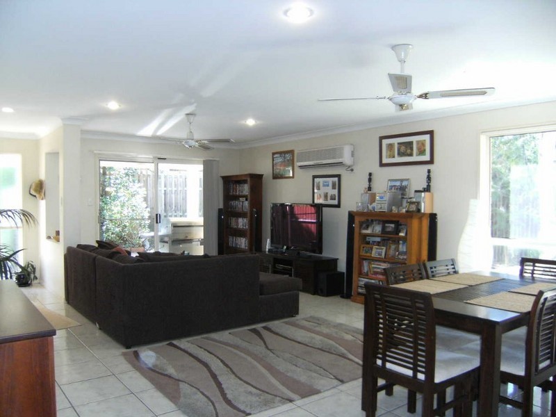 6 Trigger Cove, Upper Coomera QLD 4209