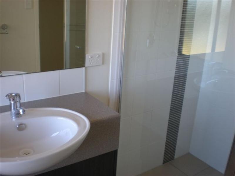 17 Harriet Lane, Oxenford QLD 4210