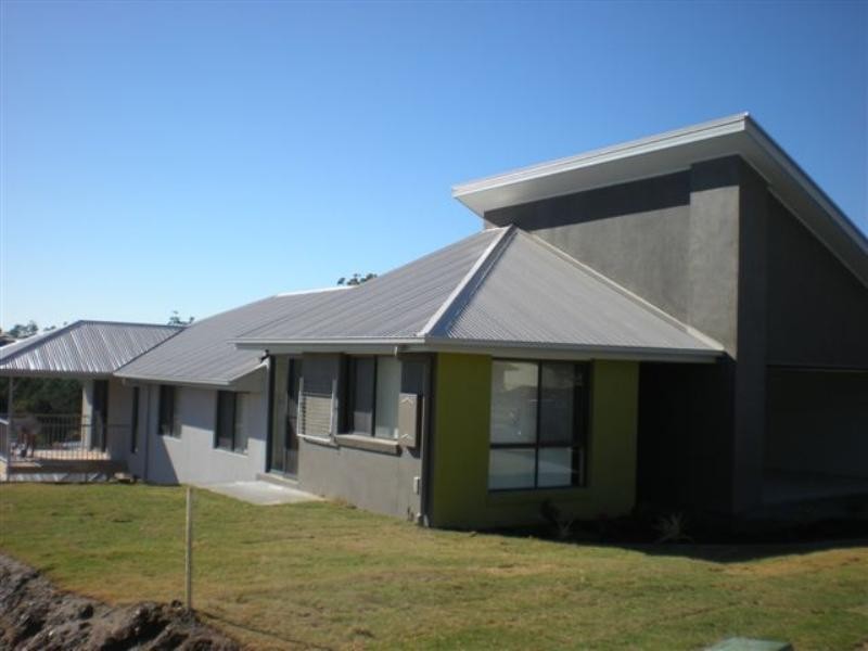 17 Harriet Lane, Oxenford QLD 4210