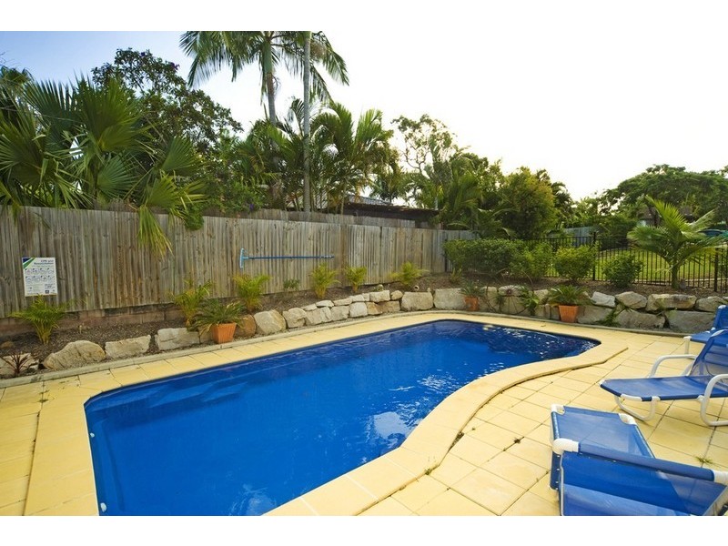 17 Ashford Road, Helensvale QLD 4212