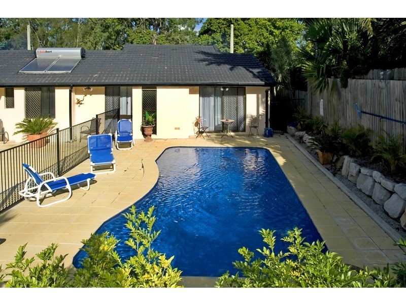 17 Ashford Road, Helensvale QLD 4212