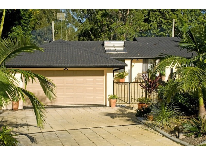 17 Ashford Road, Helensvale QLD 4212