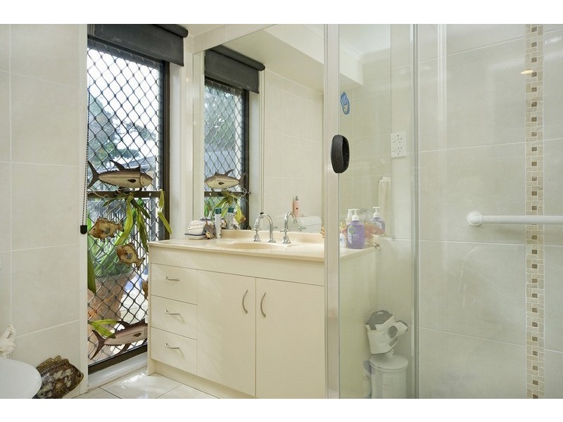 17 Ashford Road, Helensvale QLD 4212