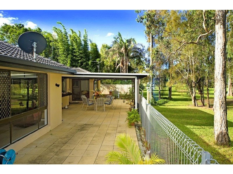 17 Ashford Road, Helensvale QLD 4212