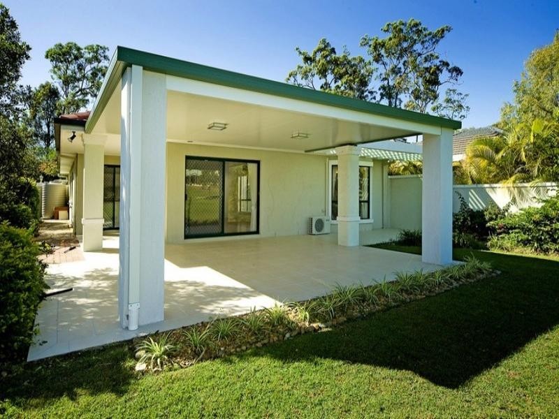 4 Steyning Court, Arundel QLD 4214