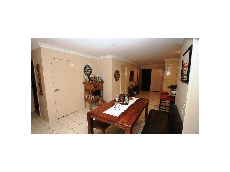 27 Carmarthen Circuit, Pacific Pines QLD 4211