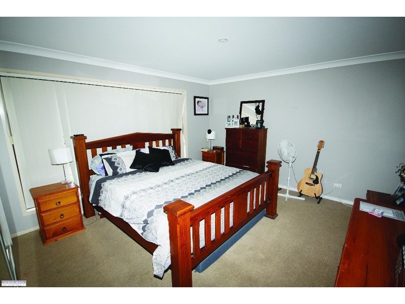 27 Carmarthen Circuit, Pacific Pines QLD 4211