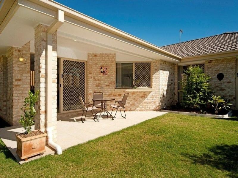 50 Hawkesbury Avenue, Pacific Pines QLD 4211