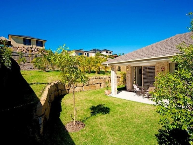 50 Hawkesbury Avenue, Pacific Pines QLD 4211