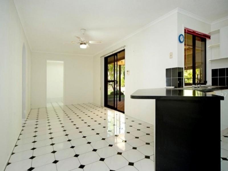 37 Mildura Drive, Helensvale QLD 4212