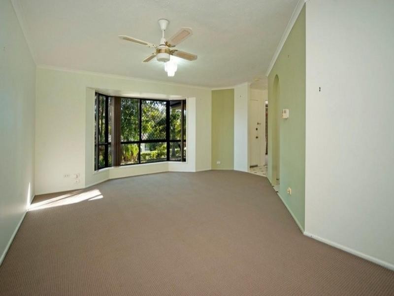 37 Mildura Drive, Helensvale QLD 4212