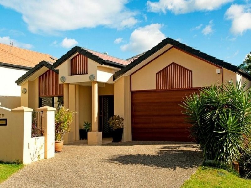 29 Lantau Crescent, Varsity Lakes QLD 4227