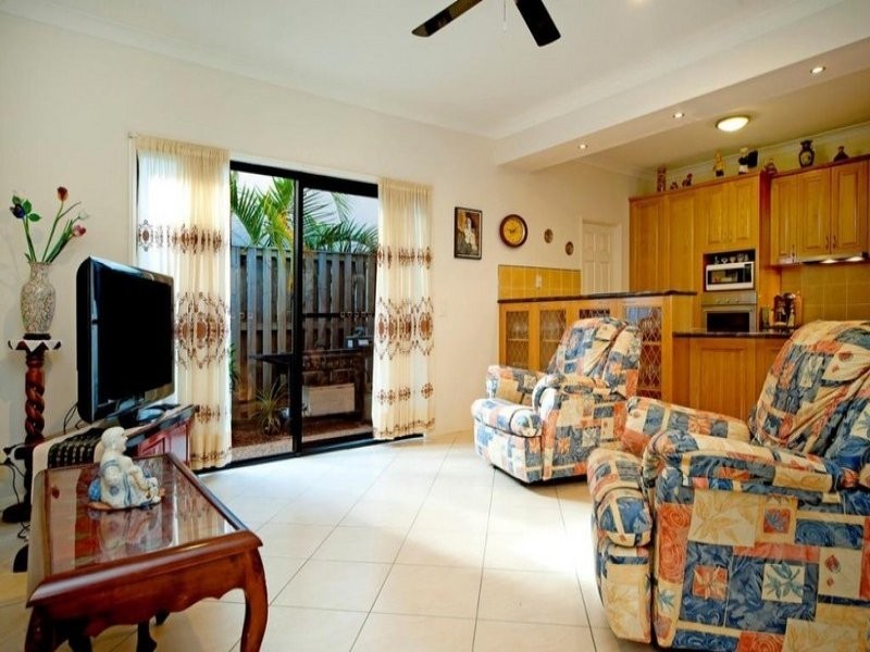 29 Lantau Crescent, Varsity Lakes QLD 4227