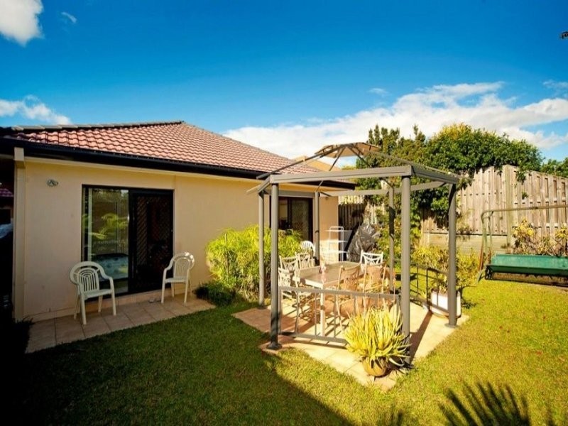 29 Lantau Crescent, Varsity Lakes QLD 4227