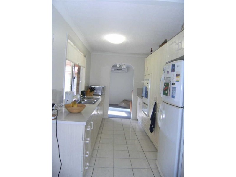 4 Cootharaba Drive, Helensvale QLD 4212