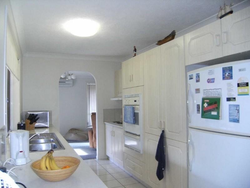 4 Cootharaba Drive, Helensvale QLD 4212