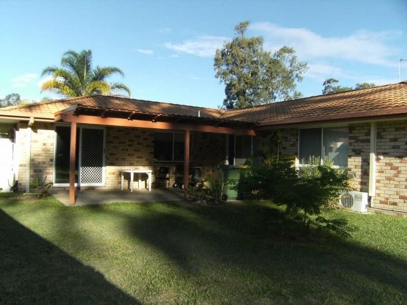 4 Cootharaba Drive, Helensvale QLD 4212