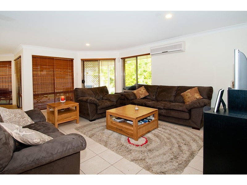 22 Broxbourne Place, Oxenford QLD 4210