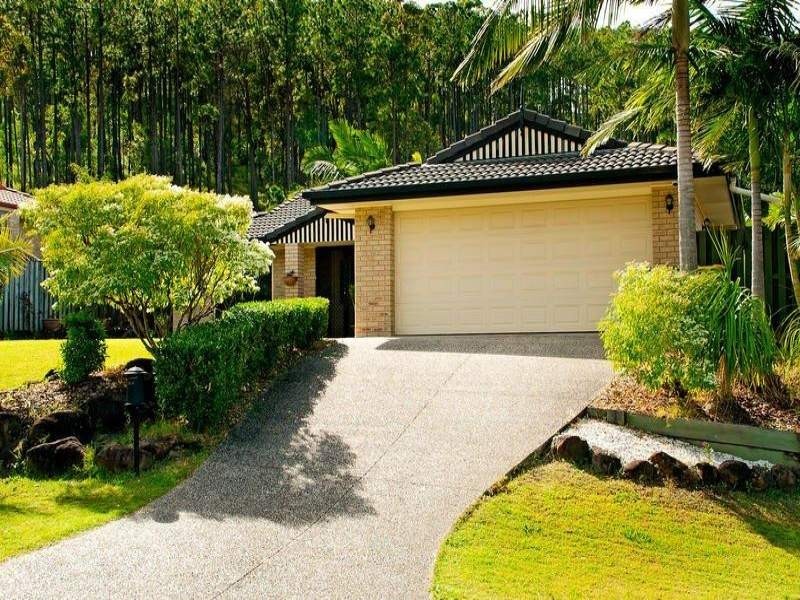 3 Equador Court, Pacific Pines QLD 4211