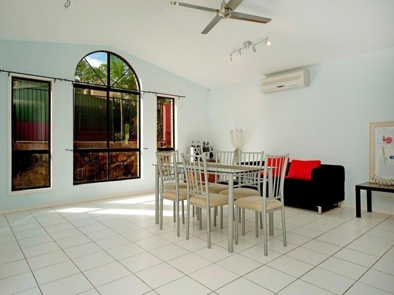 3 Equador Court, Pacific Pines QLD 4211