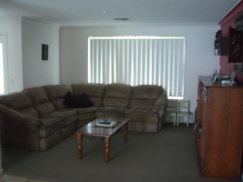 13 Rosswood Court, Helensvale QLD 4212