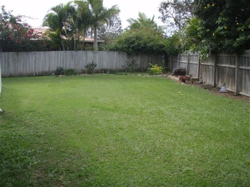 13 Rosswood Court, Helensvale QLD 4212